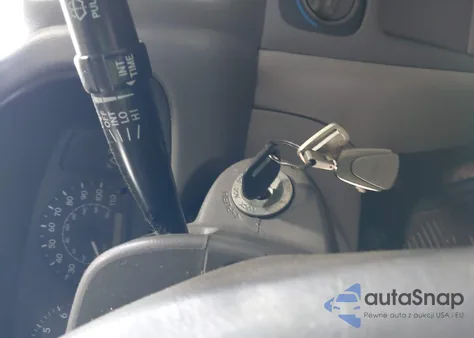 2001 Toyota Corolla Le z USA, uszkodzony, nr VIN 2T1BR12E41C445877